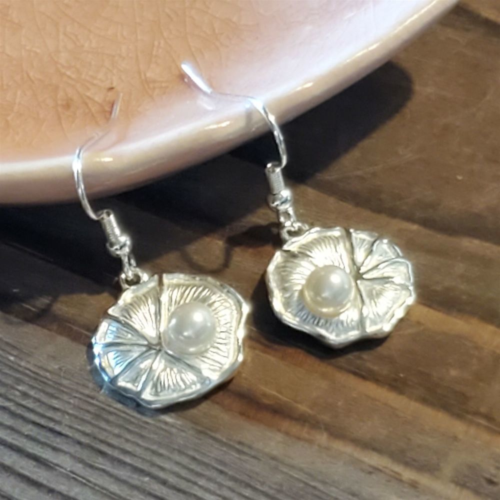 Hand Crafted Silver Plated Lily Pad White Faux Cultured Pearl Dangle Earrings - Picture 8 of 10